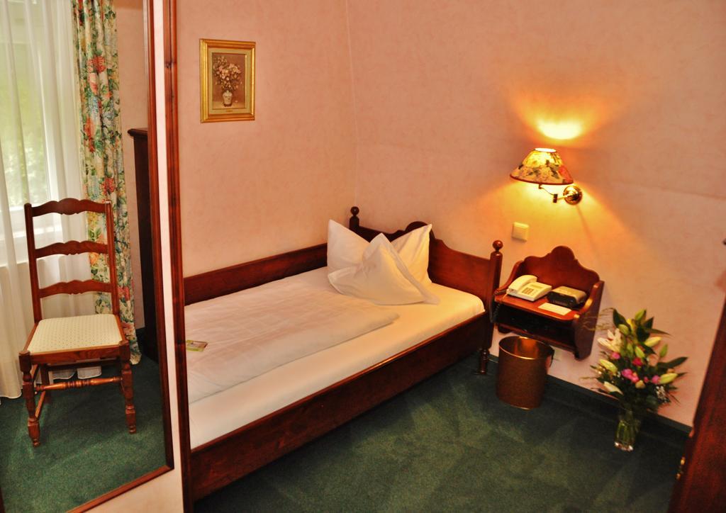 Flair-Hotel Waldfrieden Oberweißbach Eksteriør bilde