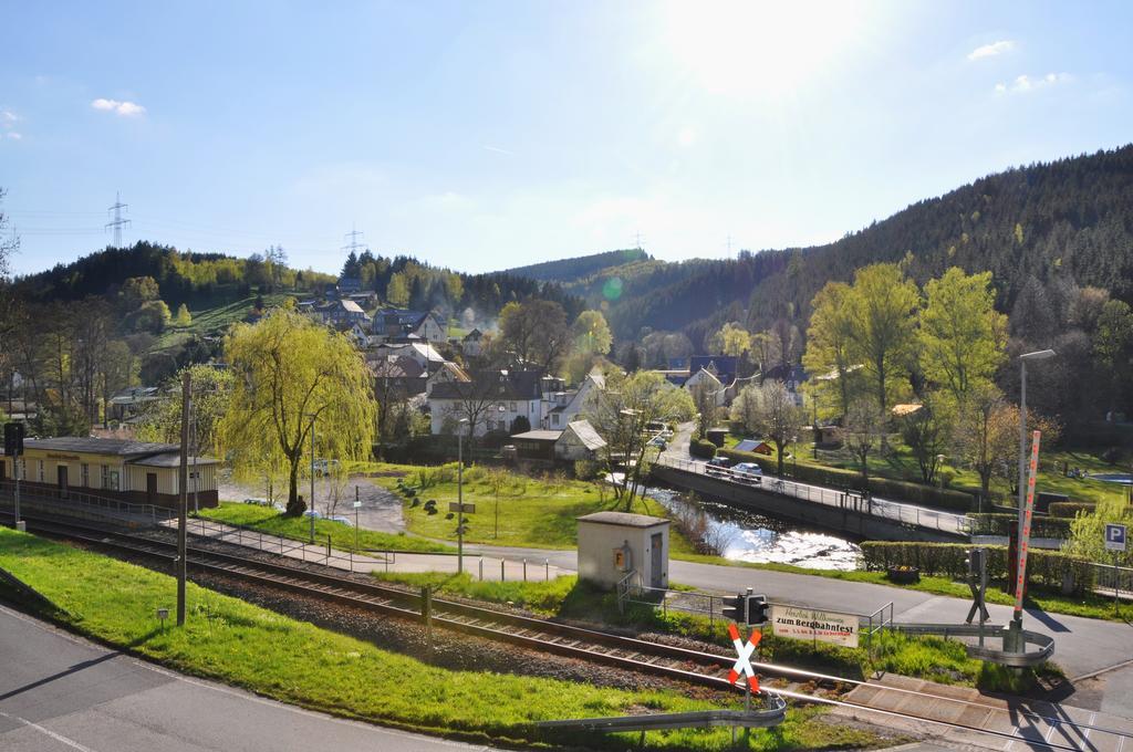Flair-Hotel Waldfrieden Oberweißbach Eksteriør bilde